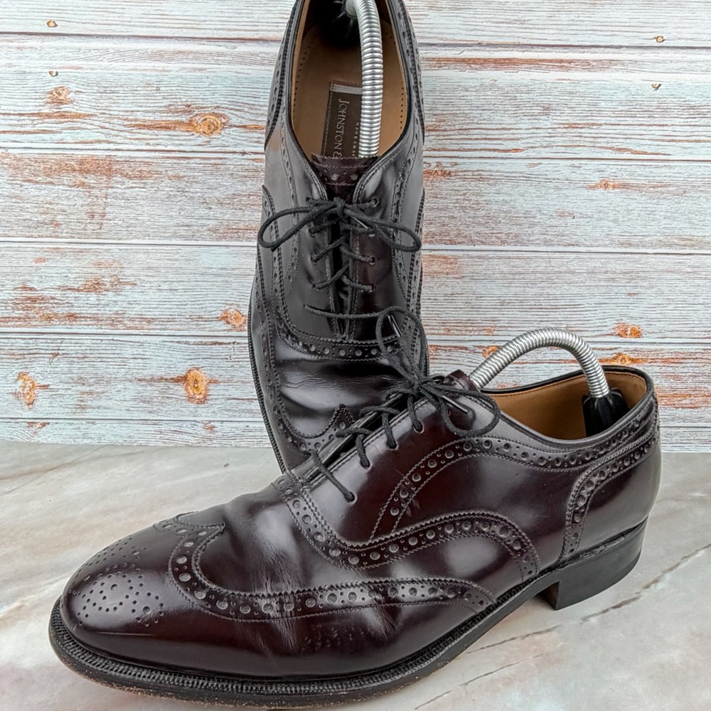 Johnston & Murphy Wingtips Mahogany Lace-up Oxford